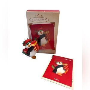 ☮️ Vintage 2003 Hallmark Keepsake Christmas Ornament Mom Penguin Holiday Decor